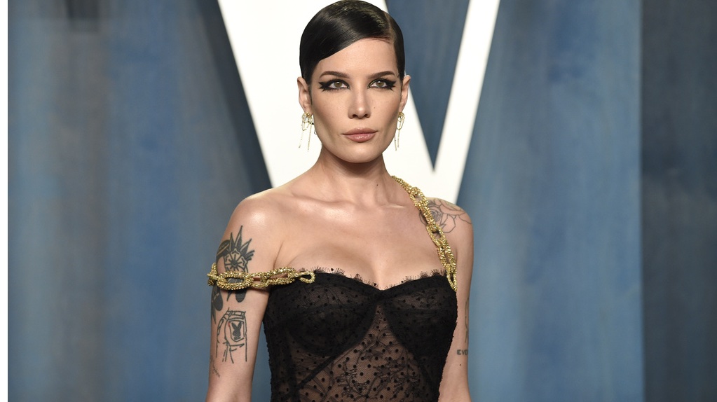 Listen: Halsey Reveals Illness, Announces New Album and Shares New Song 'The End'